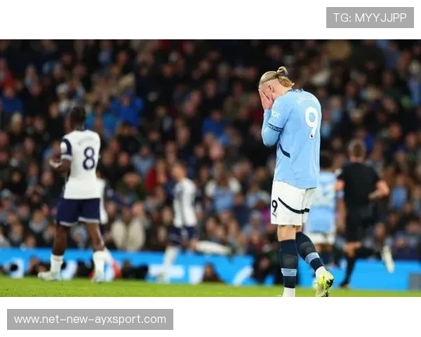 曼城拉开宽度打穿防线